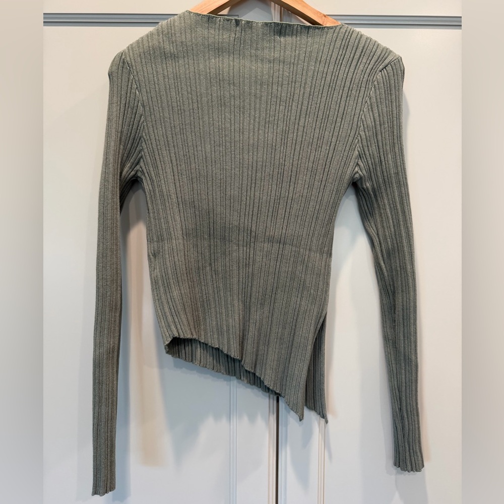 Asymmetric Ribbed Long Sleeve Top - Picture 2 of 4